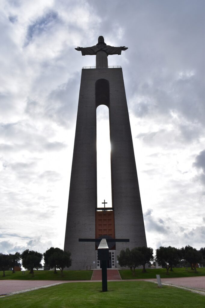 Cristo Rey en Almada