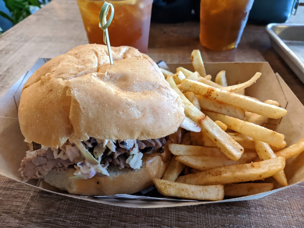 Sanduche de Cerdo en Re Up BBQ