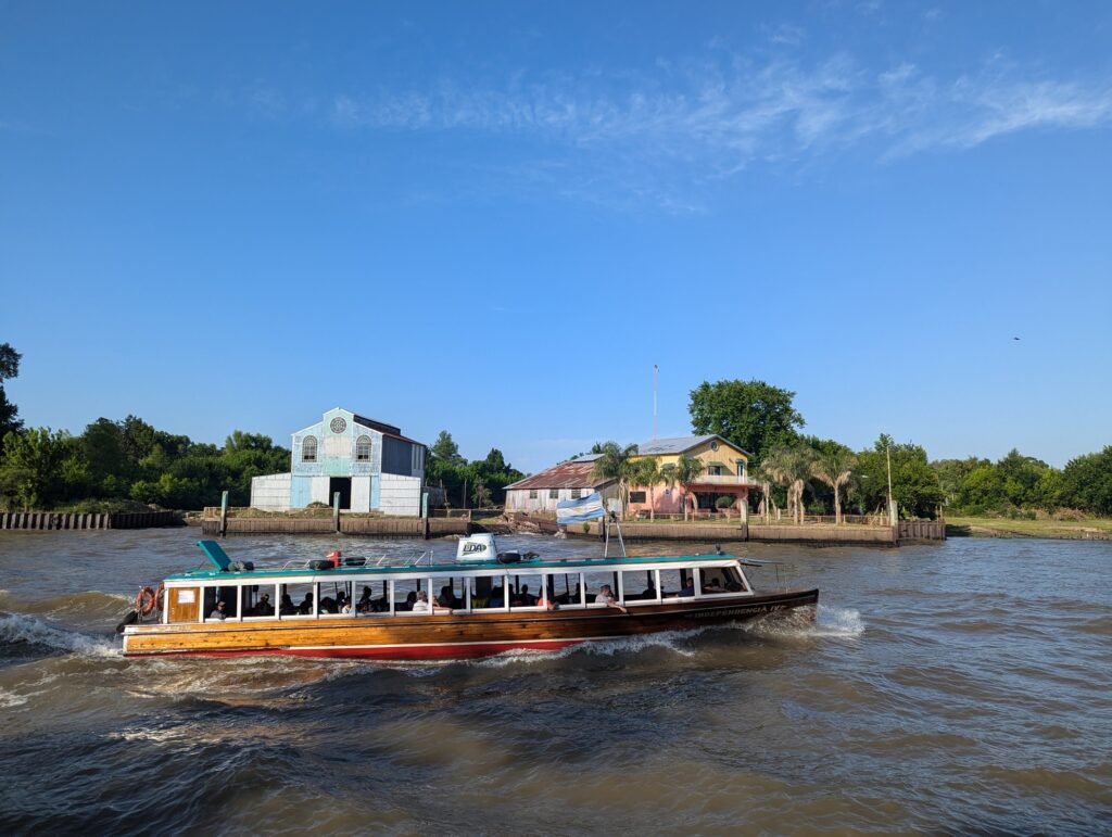 Ferri en el Delta de Tigre